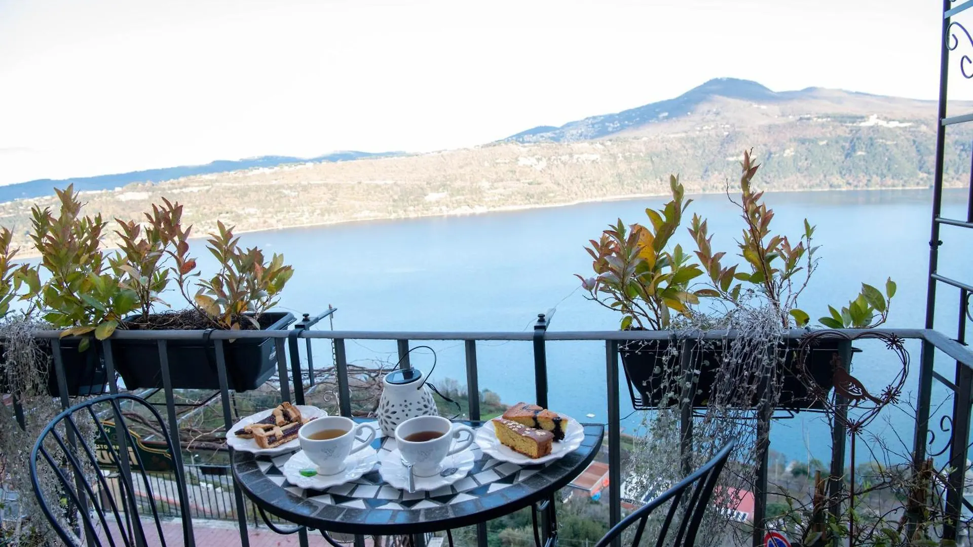 B&B Carpe Diem Vista Lago Castel Gandolfo Bed & Breakfast